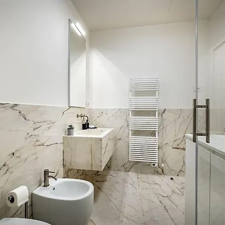 Апартаменты Floor With Duomo View