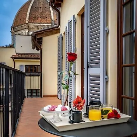 Апартаменты Floor With Duomo View